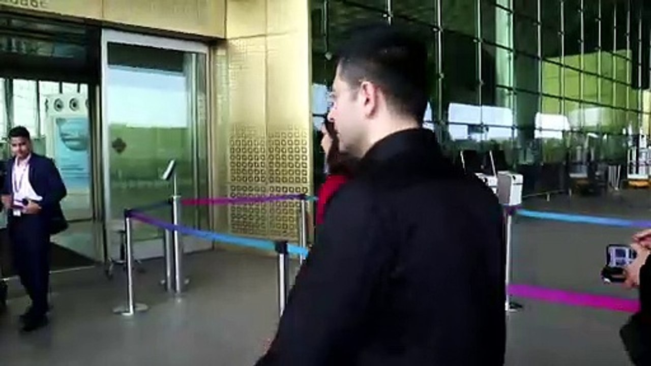 Parineeti's apartment decked with lights ahead of engagement with Raghav Chadha