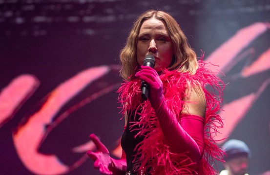Roisin Murphy hospitalised in Russia after smashing her face into a chair while she was headbanging