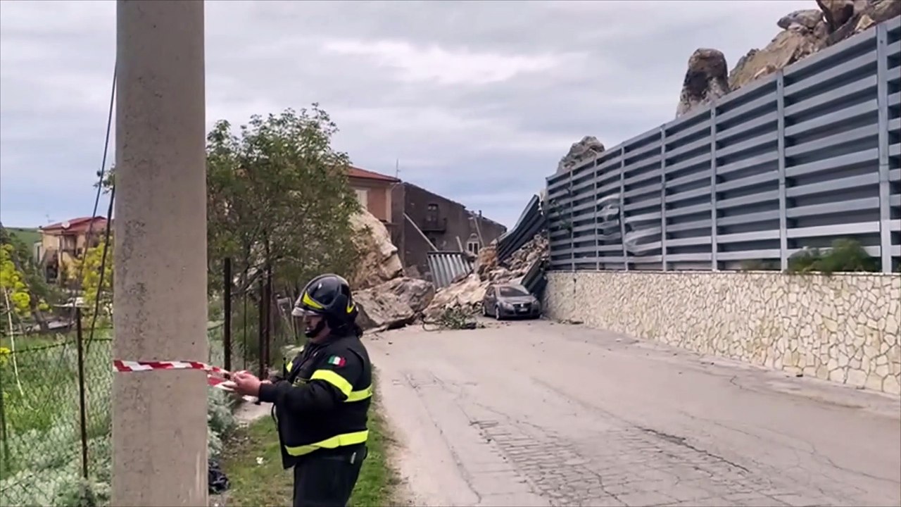 Frana a San Fratello, minacciate le case
