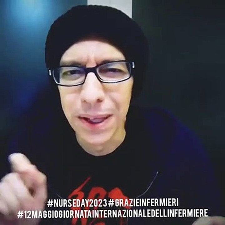 Giovanni Allevi omaggia in un video gli infermieri: "Mi avete salvato la vita"