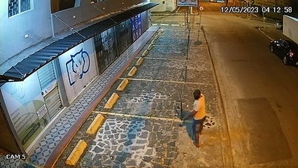 Comerciantes da Jatiúca denunciam roubo de correntes em estacionamento
