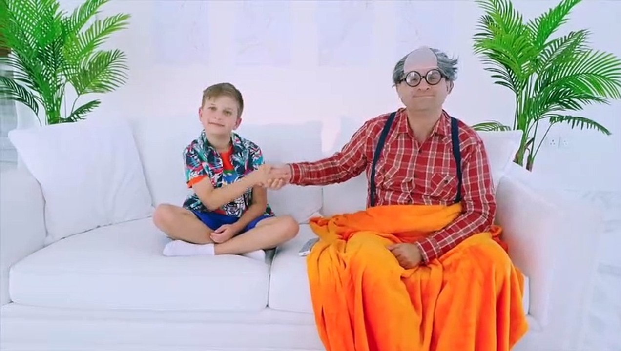 Diana Roma and Oliver Spend the Day with Grandparents
