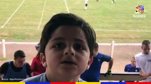 On a retrouvé le petit qui se cache derrière le mème Qu'est-ce qui est jaune et qui attend ?