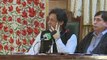 Ex-primeiro-ministro paquistanês Imran Khan é libertado sob fiança