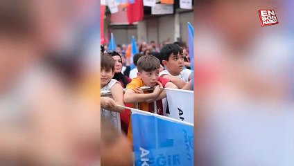 Ömer Çelik, Adana'daki Millet Bahçesi açılışına Togg ile geldi