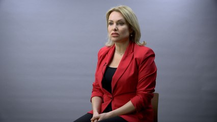 (TEASER) Exclusif - Les confidences de Marina Ovsiannikova, l’ex-journaliste russe qui s’est opposée à Poutine en direct d’un JT
