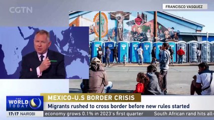 Photographer recounting experience covering US-Mexico border crisis