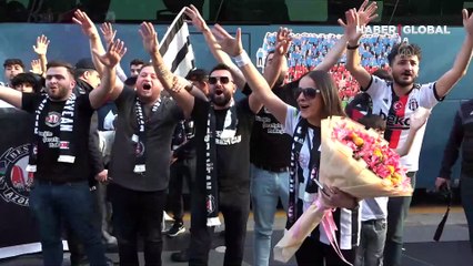 Beşiktaş'a Bakü'de coşkulu karşılama