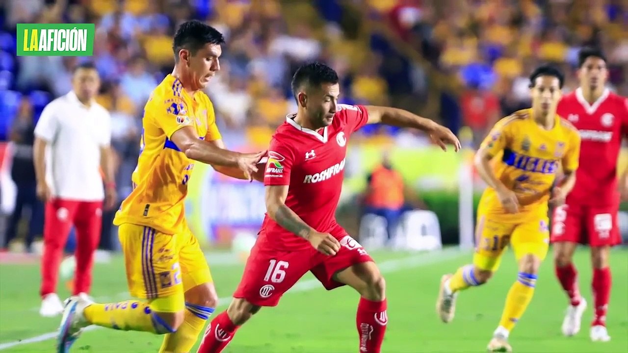 Aficionados de Tigres resultan heridos tras explosión de pirotecnia