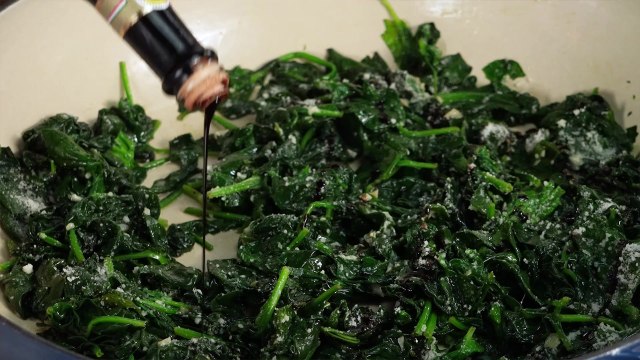 How to Make Balsamic-Parmesan Sautéed Spinach