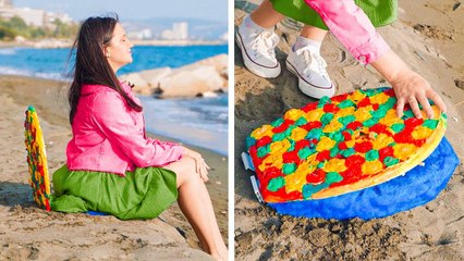 We turned plastic and recycled things into a toilet seat! Cool DIY ideas by Wood Mood