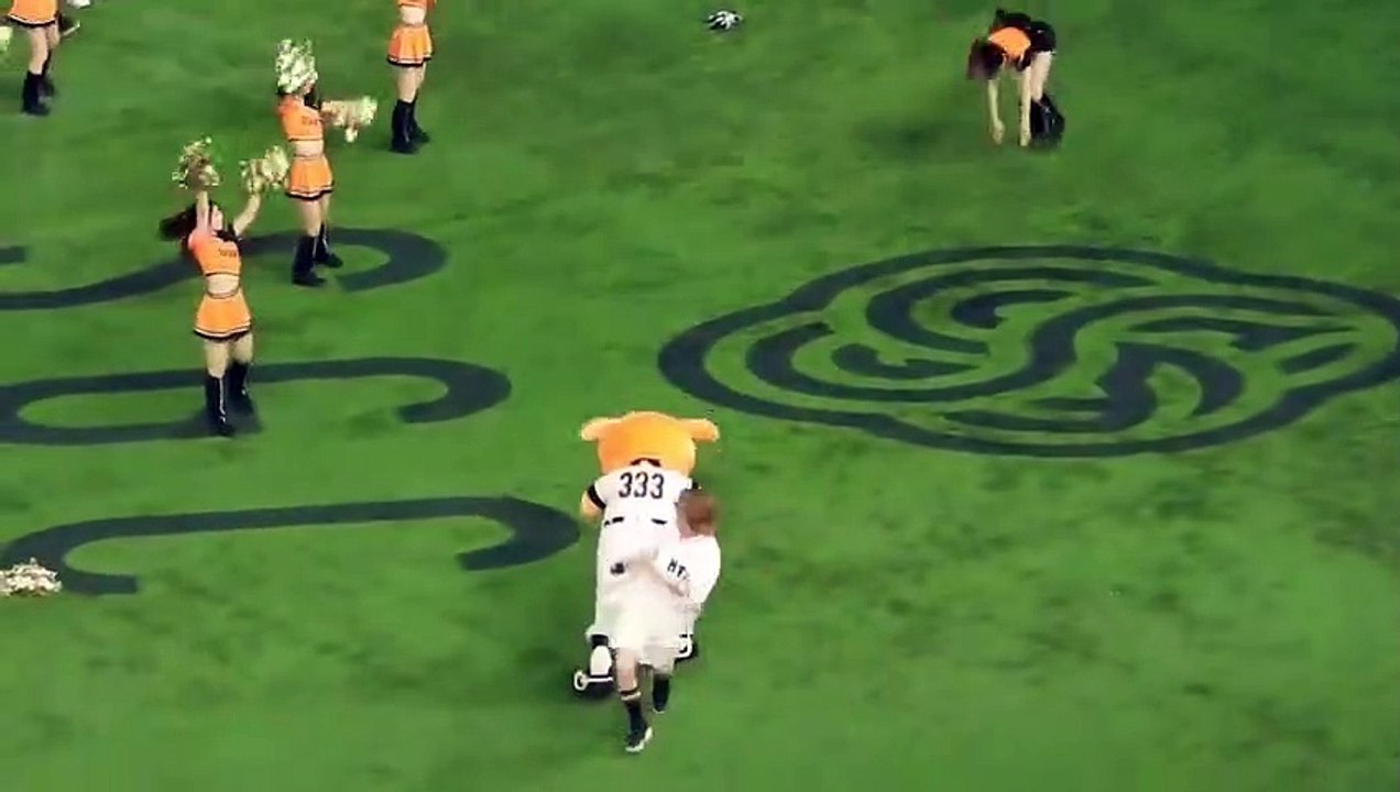 Sota desviando do mascote sou eu desviando dos meus problemas  #BEFIRST #SOTA