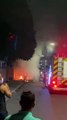 Vídeo: veículo pega fogo, explode e Corpo de Bombeiros é acionado para conter as chamas