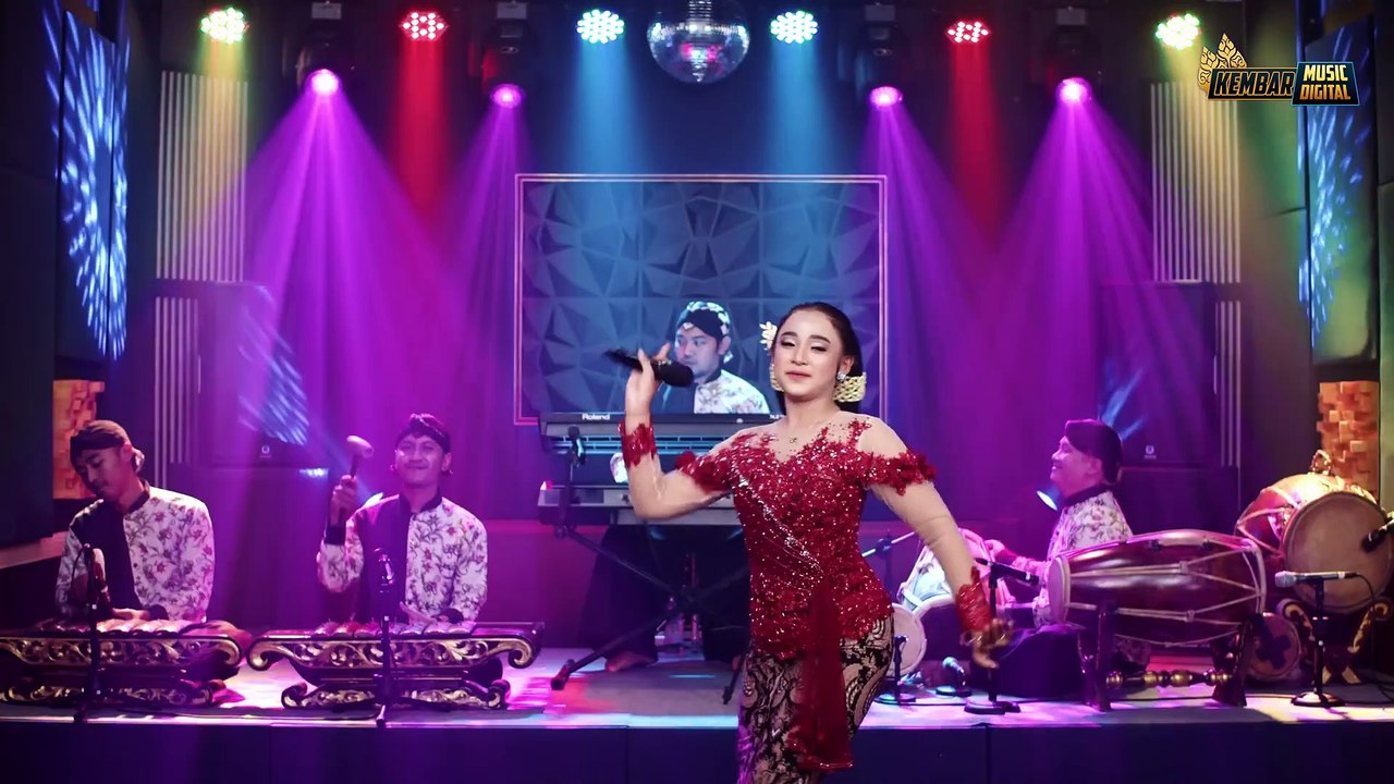 Niken Salindry - Dadi Siji - Kembar Campursari ( Official Music Video )