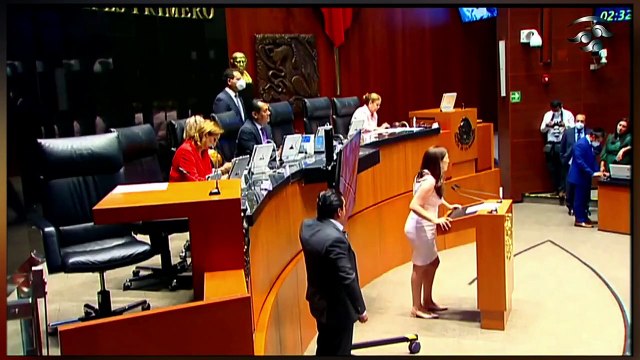 ¡VEAN! ¡Kenia es aplastada por la 4T por atacar La celebración de MORENA con presidenciables!