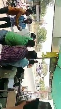 एमपी में नायब तहसीलदार को दुकानदार ने पीटा