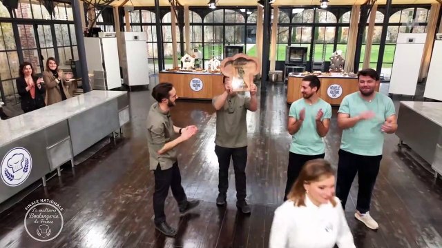 Qui a remporté hier sur M6 le concours de la meilleure boulangerie de France 2023 ? Cette épreuve finale s'est déroulée en présence du jury composé de Noëmie Honiat Bruno Cormerais et le chef Norbert Tarayre