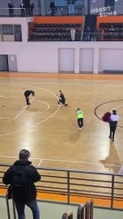 Basketball Player Surprises His Gf By Proposing || Heartsome
