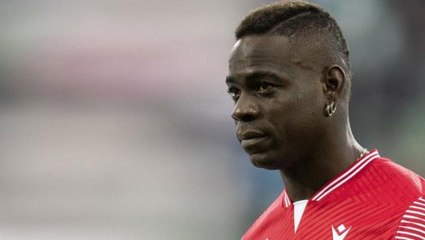 Balotelli'nin Romanya kararı futbolseverlerin ağzını açık bıraktı: Çıldırdın mı?