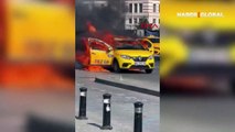 Eminönü'nde korku dolu anlar! Taksi alev alev böyle yandı