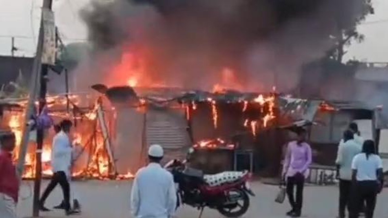 నిజామాబాద్: భారీ అగ్నిప్రమాదం.. లక్షల్లో ఆస్తి నష్టం