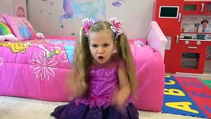 Diana and Roma found a funny kitten