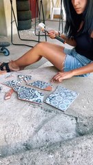 DIY Table with mosaic