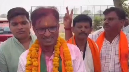 निकाय चुनाव रिजल्ट: गोरखपुर में कौन बना मेयर, देखिये एक क्लिक में