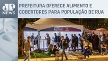 Cidade de São Paulo instala tendas para moradores de rua, com chegada do frio intenso