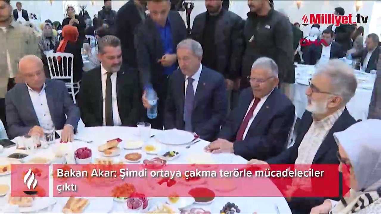 Bakan Akar: Şimdi ortaya çakma terörle mücadeleciler çıktı