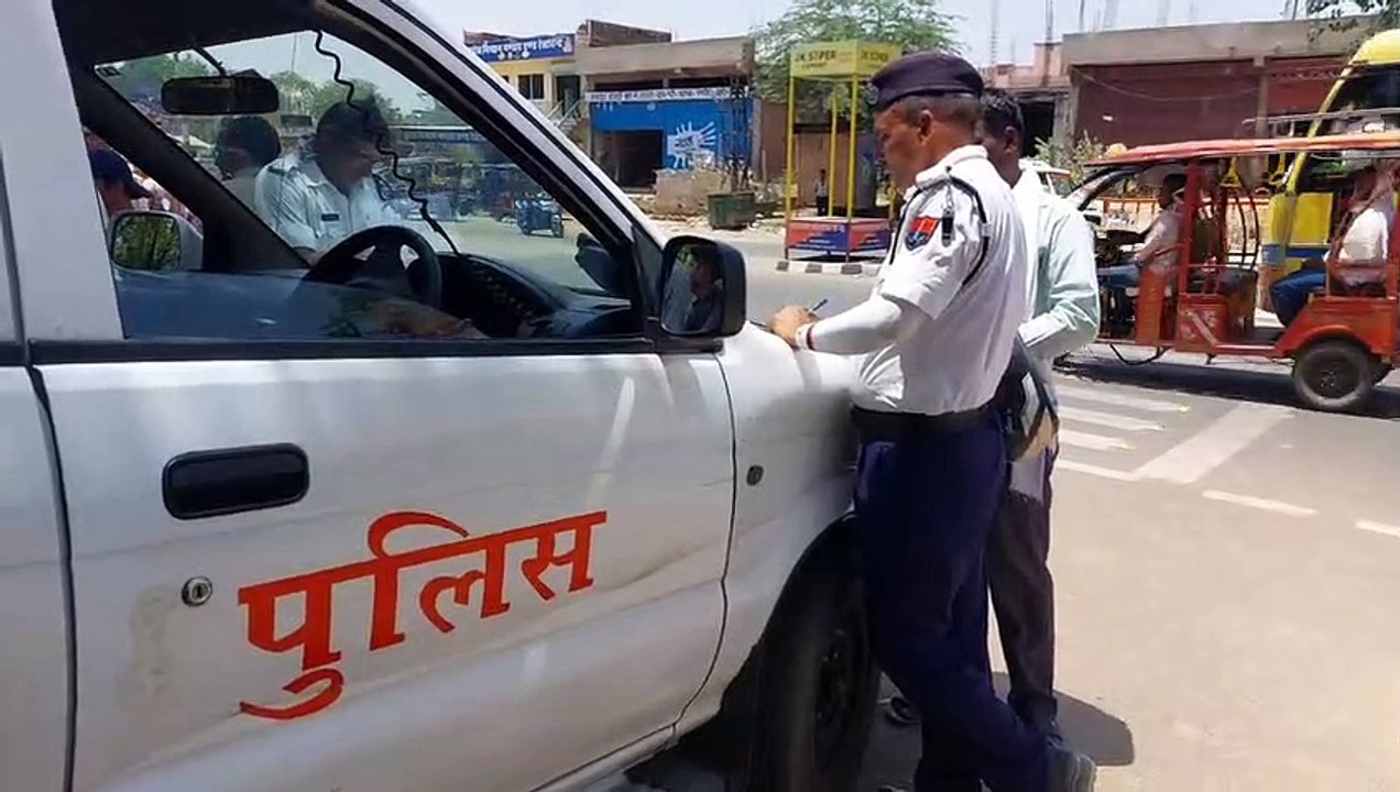 पुलिस का अभियान: बिना हेलमेट 1170 दुपहिया वाहन चालकों का किया चालान