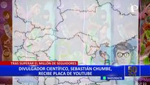 Creador de ‘El mapa de Sebas’ recibe placa de YouTube tras superar el millón de seguidores