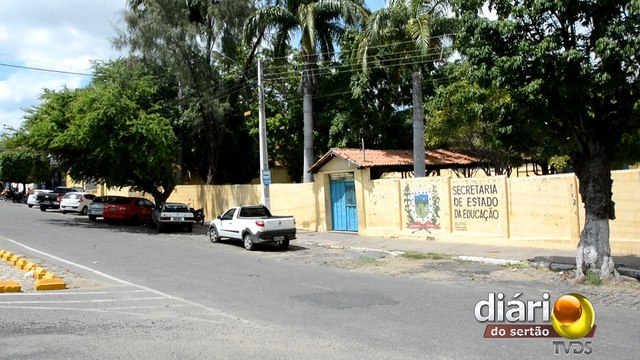 Jr. Araújo diz que ECIT de Cajazeiras passará por reparos no teto e Dom Moisés poderá ser demolido