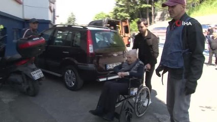 100 yaşında olan Fatma nine sandık başına gitti