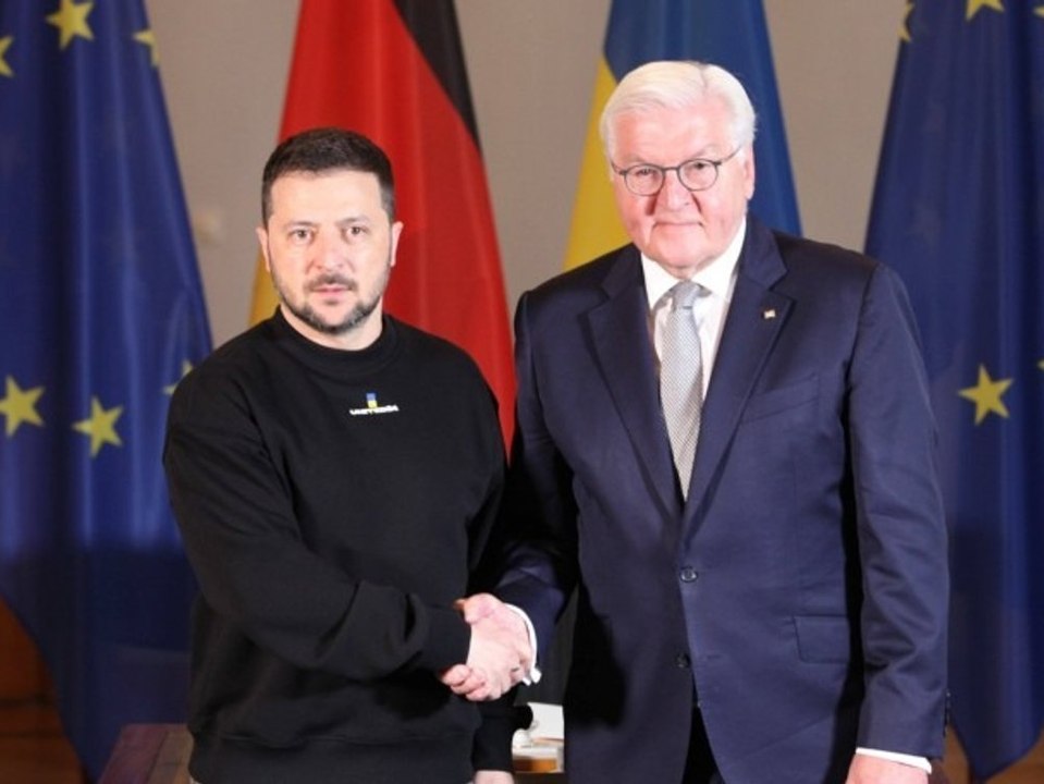 Bundespräsident Steinmeier empfängt Selenskyj in Berlin