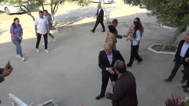 İzmir Büyükşehir Belediye Başkanı Tunç Soyer Oyunu Kullandı