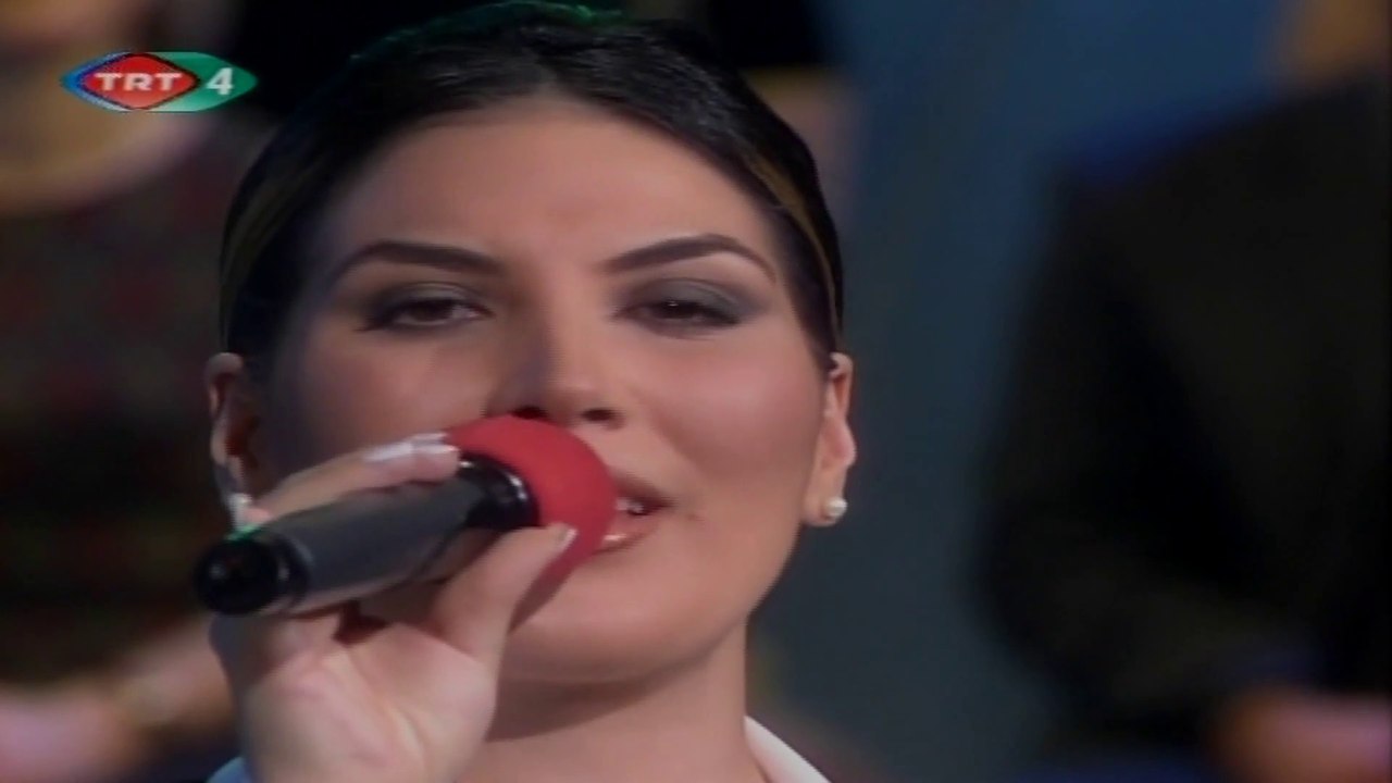 Lale Mumcu / Gizli aşk bu söyleyemem derdimi hiç kimseye