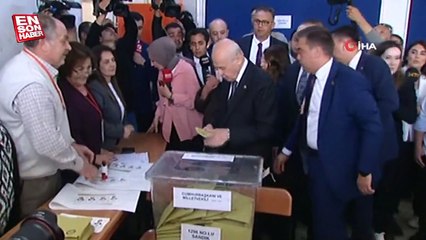 MHP Lideri Devlet Bahçeli oyunu Ankara'da kullandı