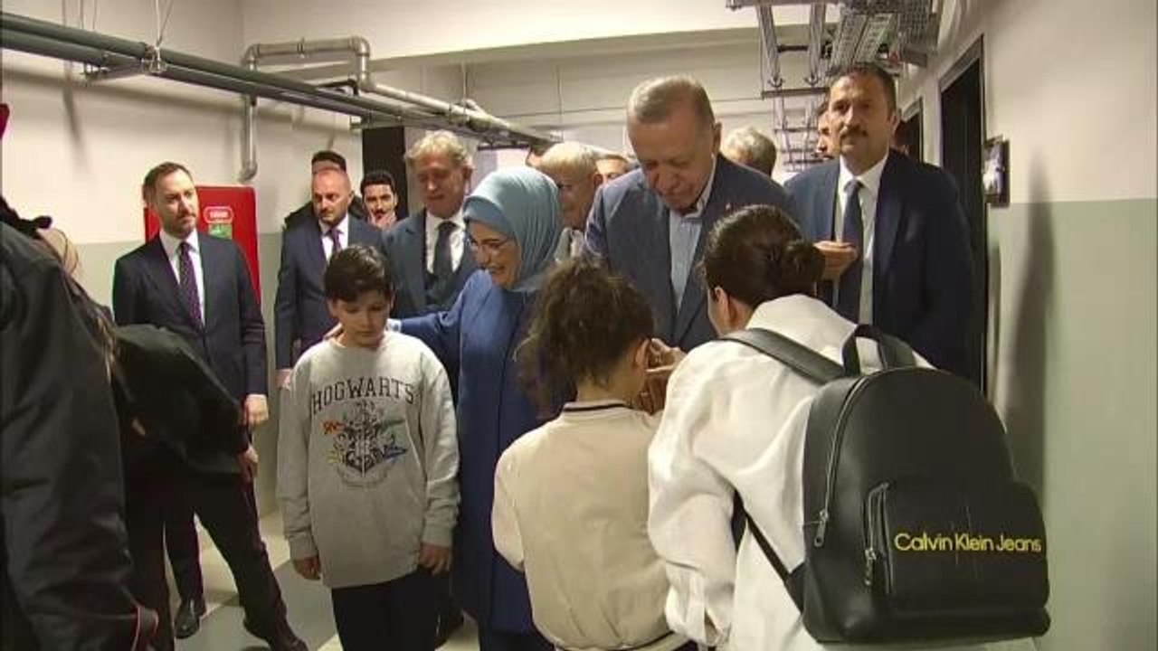 Cumhurbaşkanı Erdoğan ve Eşi Emine Erdoğan Oy Kullandı