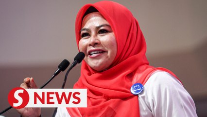 Скачать видео: Unity meet: Potential of unity govt must not be wasted, says Wanita BN chief