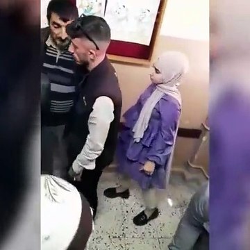 Erzurum'da müşahitler okuma-yazma bilmeyen yurttaşı yanlış yönlendirdi! Herkes kabine girdi!