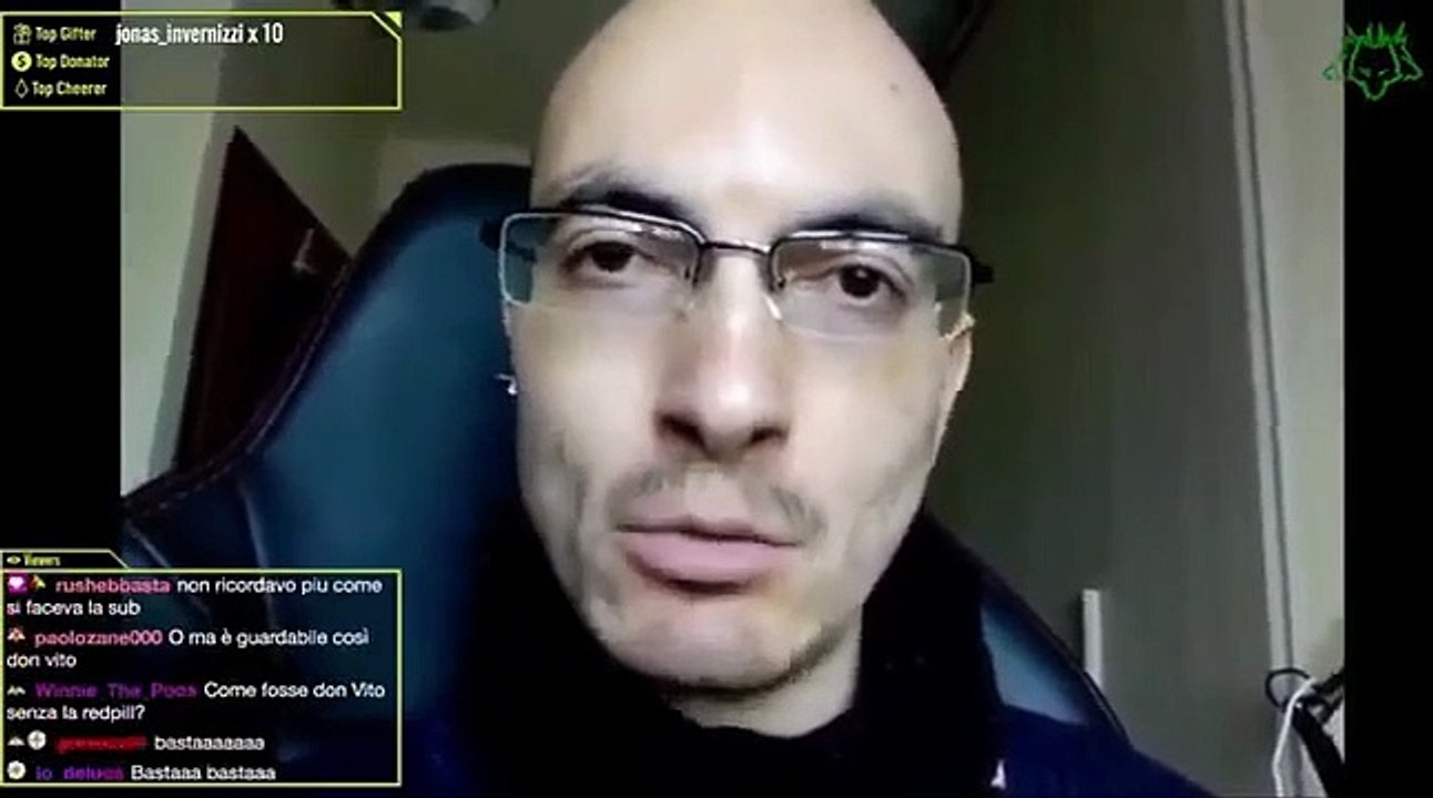 Conoscitore al CP imitato e reactato su In.
