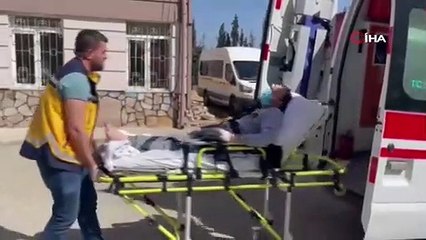 Manisa'da Yatağa Bağımlı Vatandaşlar Sedyeyle Oy Verecekleri Okullara Taşınıyor!