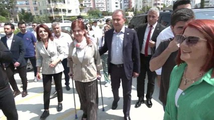 Vahap Seçer, Ailesi ile Birlikte Oy Kullandı:  "Huzurlu Bir Türkiye'ye Uyanmak İstiyoruz"