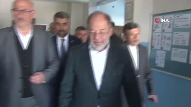 Recep Akdağ: Huzur içinde bir seçim yaşıyoruz