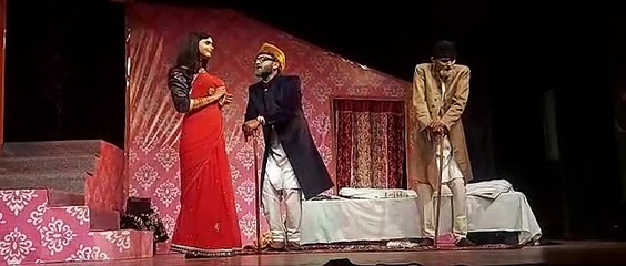 भारतीय लोक वाद्ययंत्रों और ग्रामीण परिवेश से दिखाई स्त्री के सुख-दुख की कहानी