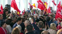 Tibio encuentro entre Page y Sánchez durante el acto de Puertollano