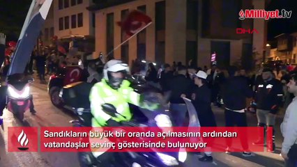 Türkiye'nin dört bir yanından vatandaşların sevinç gösterisi