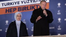 Son Dakika: Cumhurbaşkanı Erdoğan, AK Parti Genel Merkezi'nde balkon konuşması yaptı: Açık ara öndeyiz