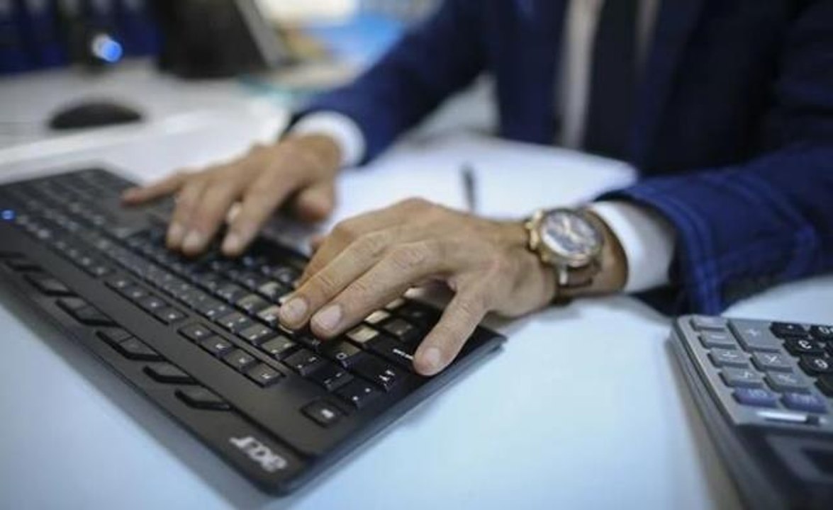 Bugün resmi daireler açık mı? Seçimden sonra resmi daireler açık mı, kapalı mı? 15 Mayıs resmi daireler açık olacak mı?